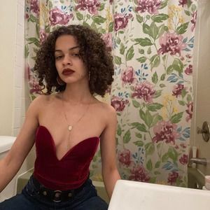 Meet your Posher, Gena